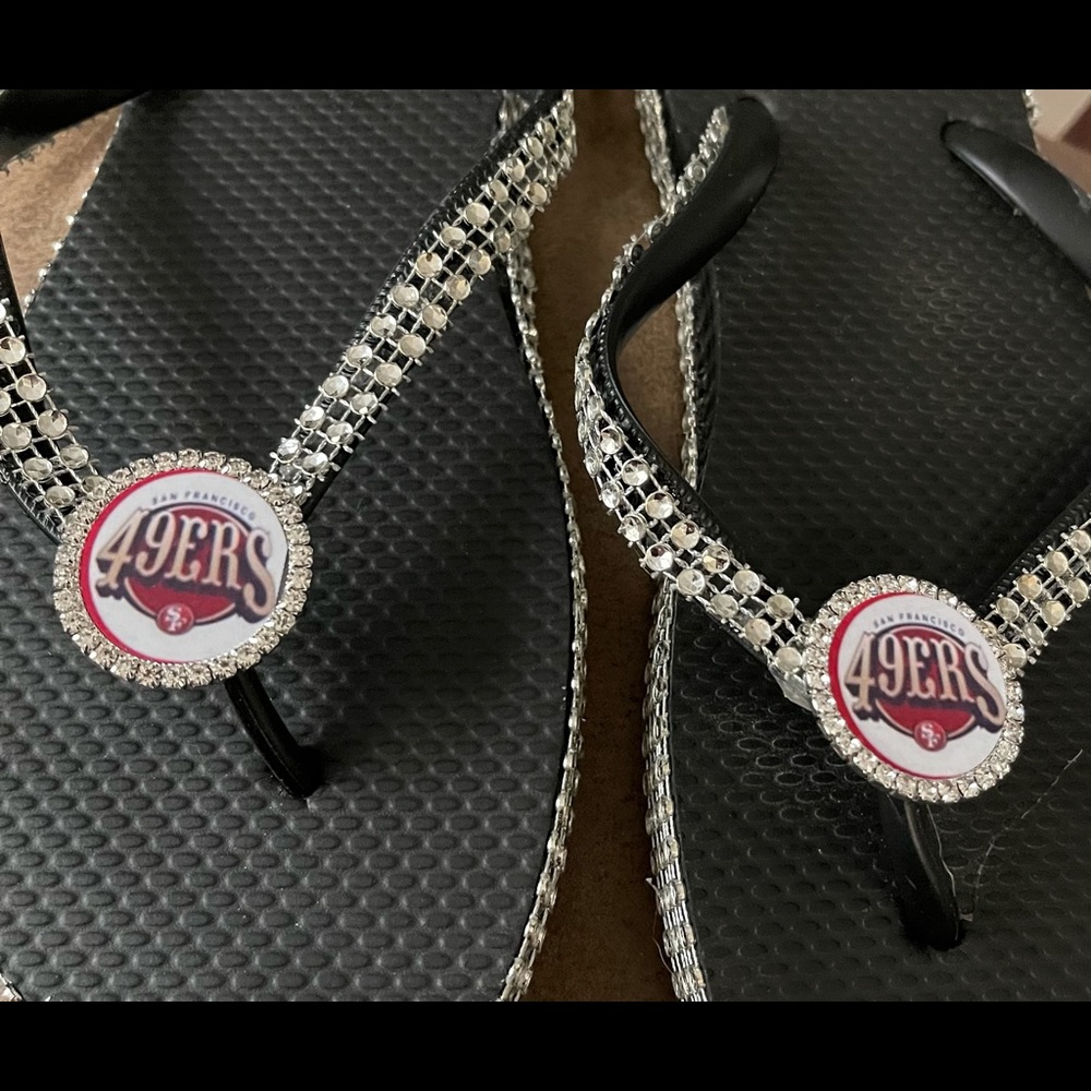 San Francisco 49ers sandals